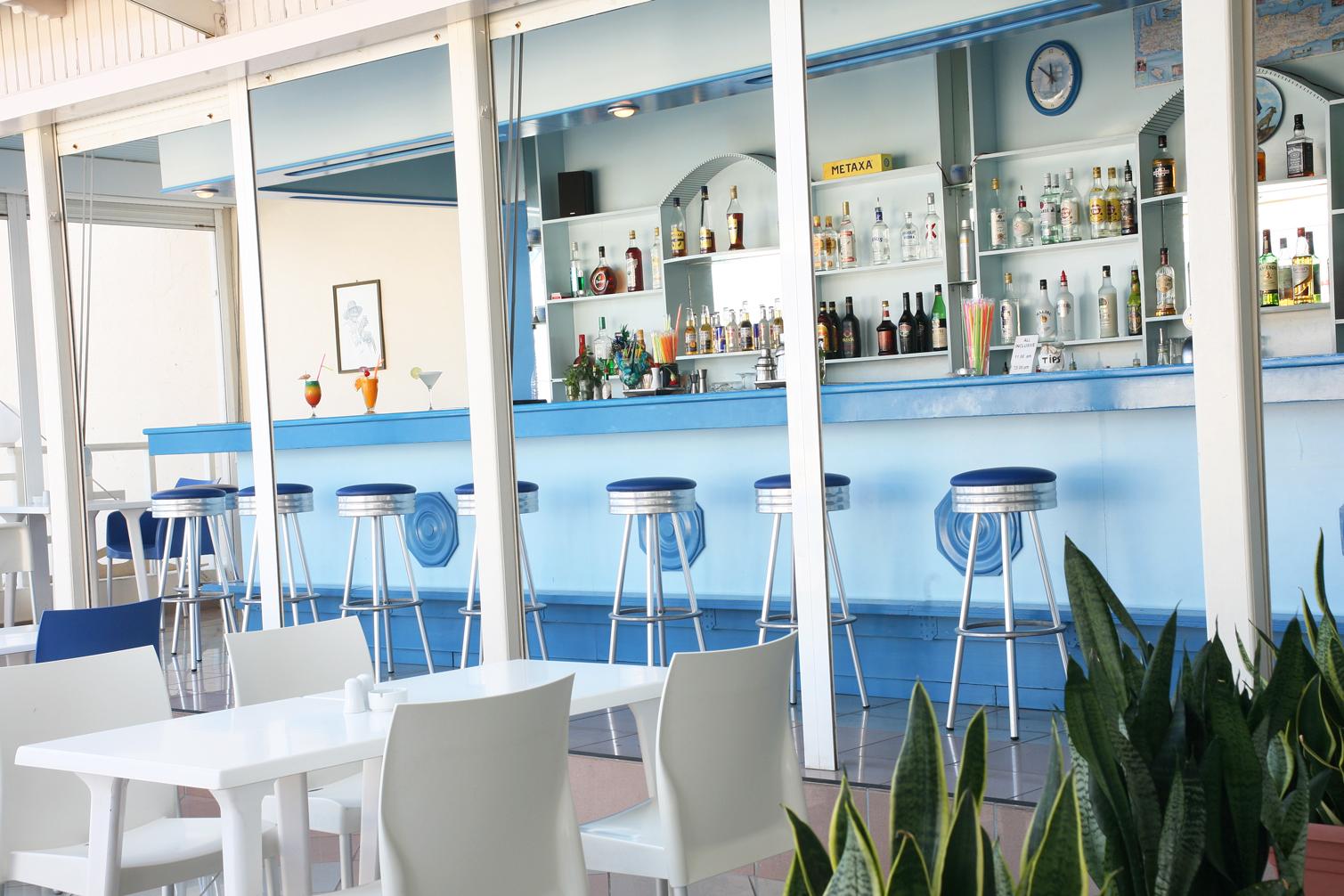 Evelyn Beach Hotel Херсониссос Экстерьер фото