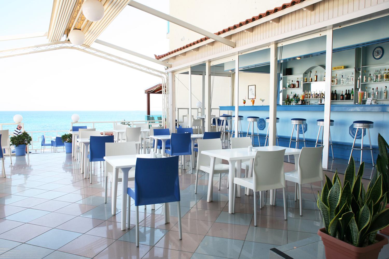 Evelyn Beach Hotel Херсониссос Экстерьер фото