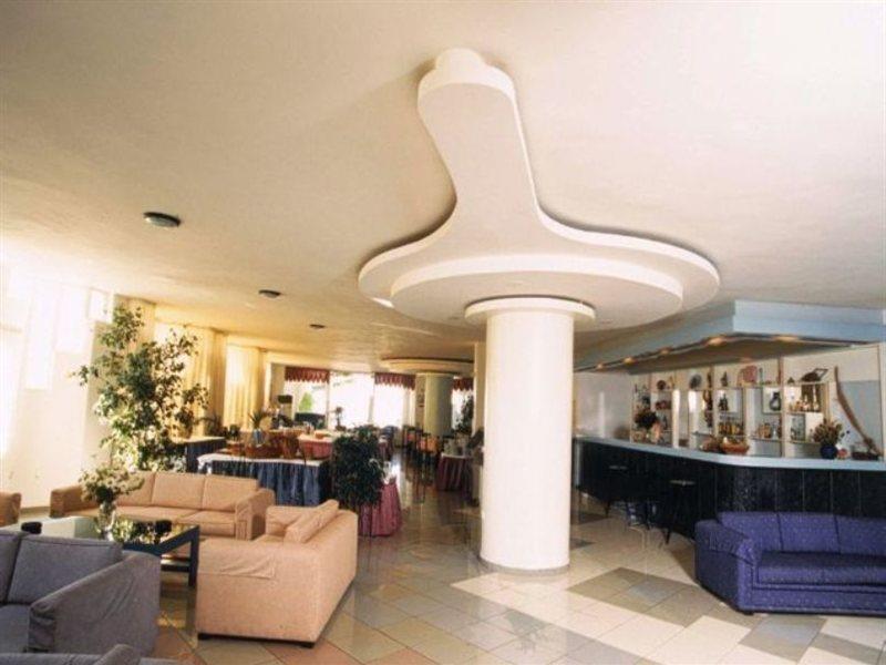 Evelyn Beach Hotel Херсониссос Экстерьер фото