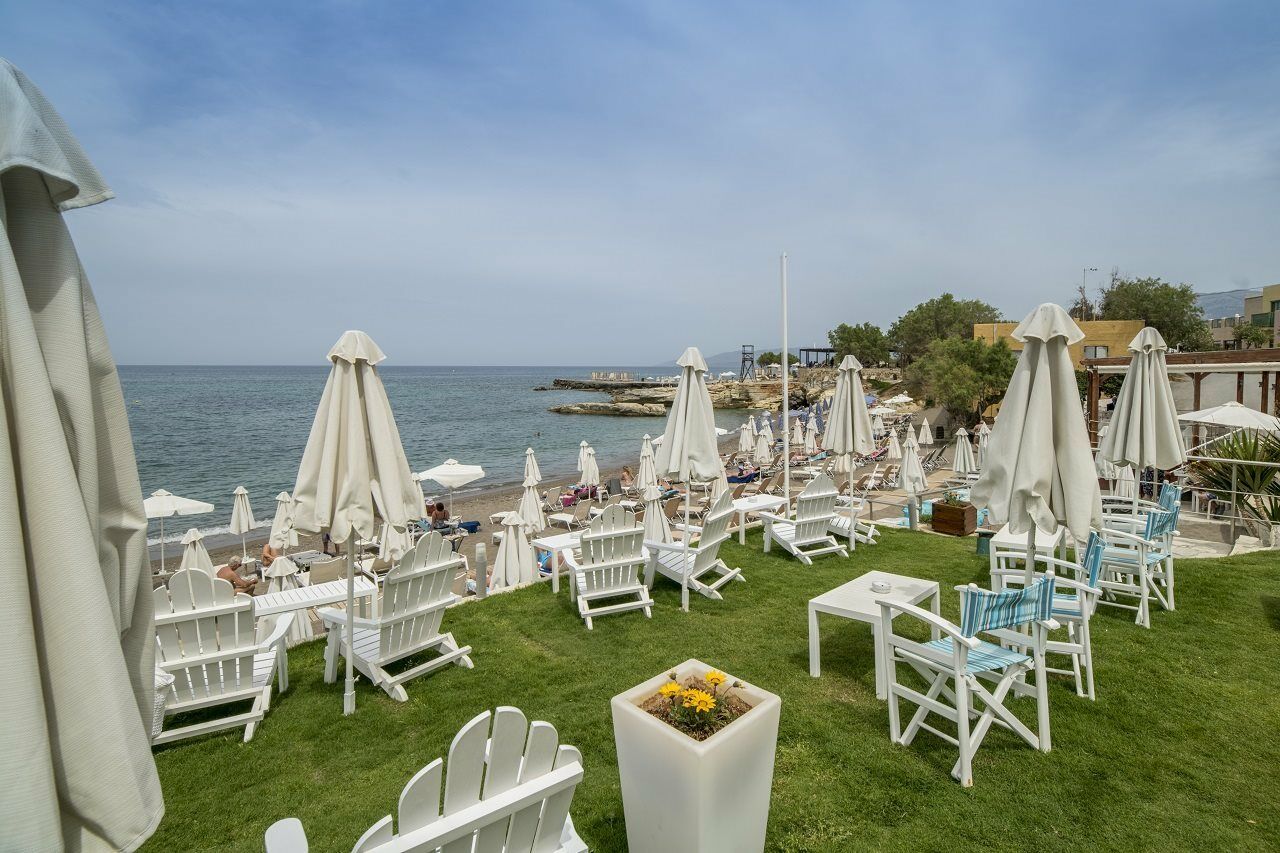 Evelyn Beach Hotel Херсониссос Экстерьер фото